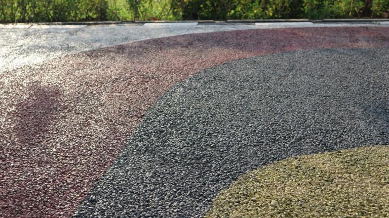 Pose d'enrobé, techniques essentielles pour une installation durable